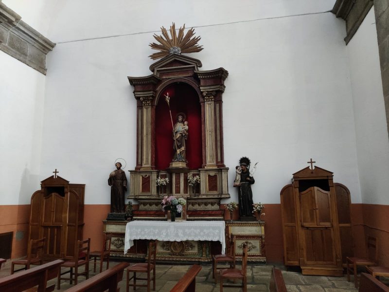 iglesia a pobla de trives interior