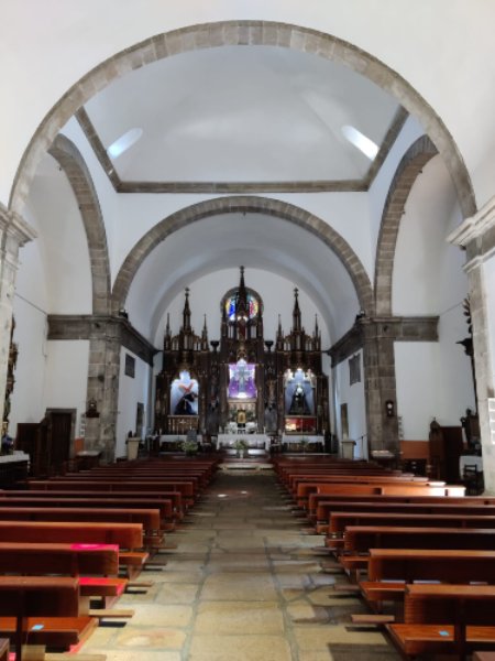 iglesia trives interior